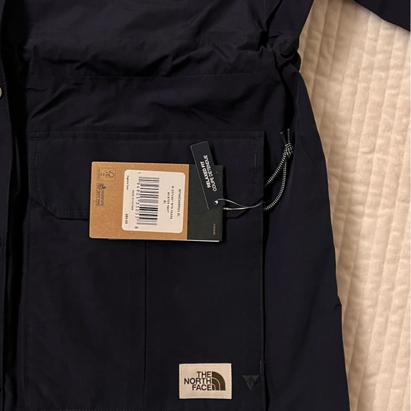 The North Face Parka - Picture 5 of 7